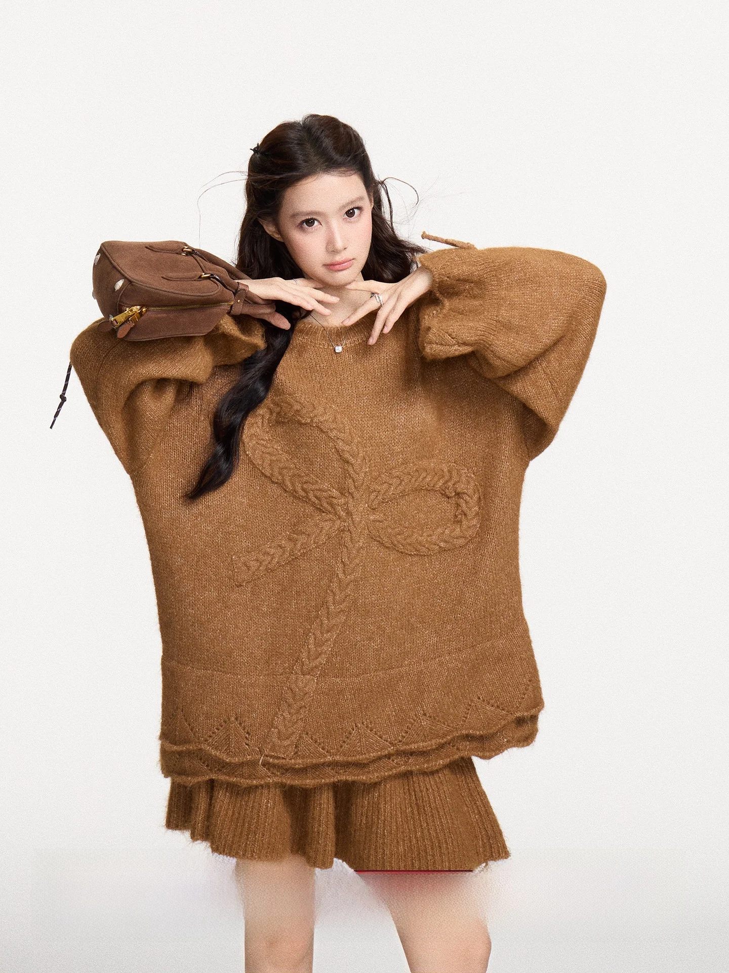 

Комплект из шерстяного вязаного свитера и юбки Exue для женщин: зимний, модный, свободного кроя, А-силуэт, с узором «косичка»