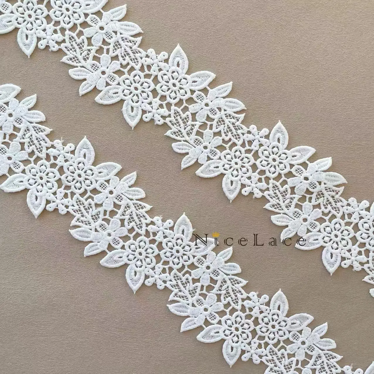 

5yard/lot Guipure Lace Borders For Sewing Delicate Bridal Veil Fashion Dresses In White Color Fabric Accessories Width 6cm