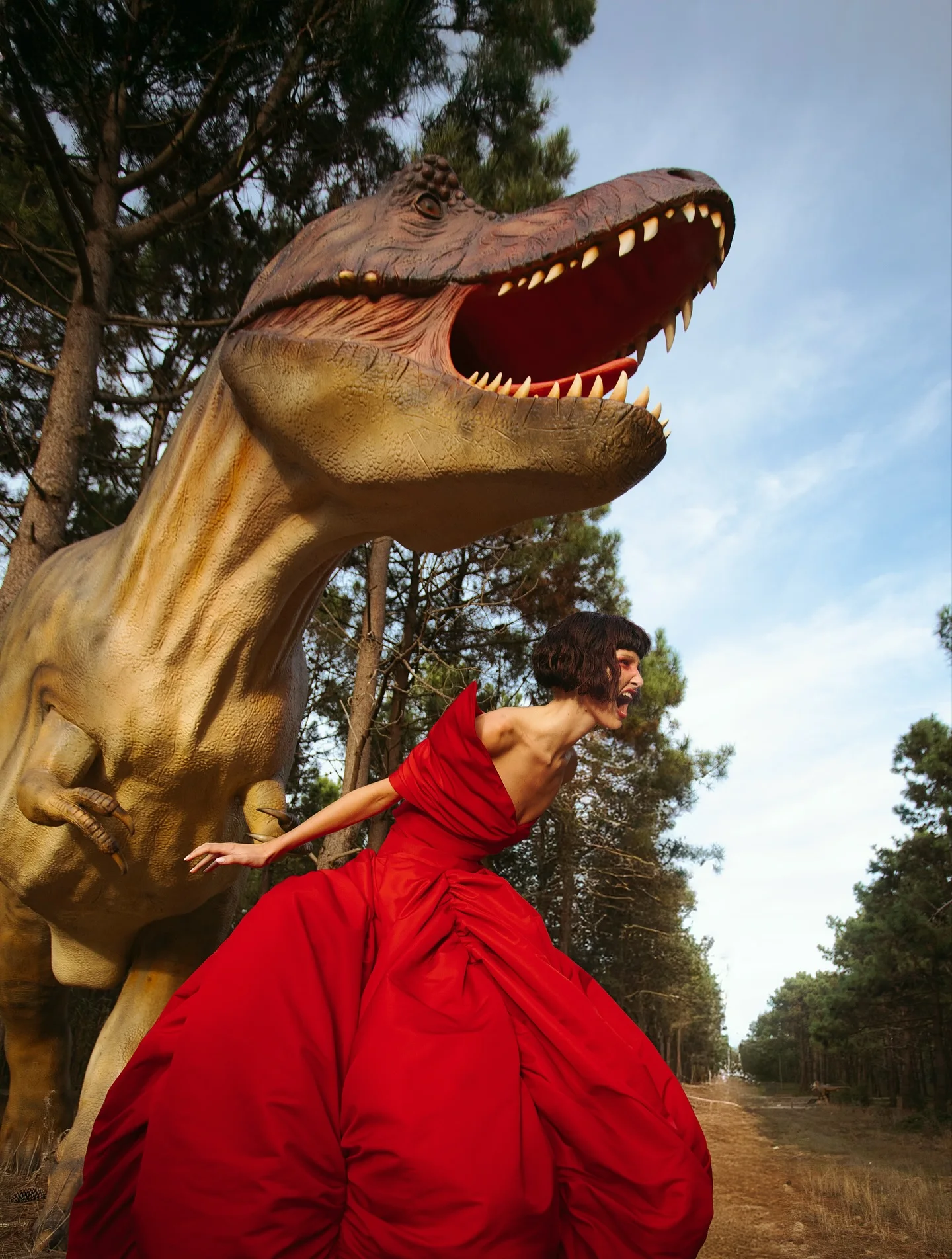 Playful Red Ball Dress Strapless Ruffle Taffeta Evening Dresses Unique Design Pleated Ball Gown Prom Dress Custom Formal Gown