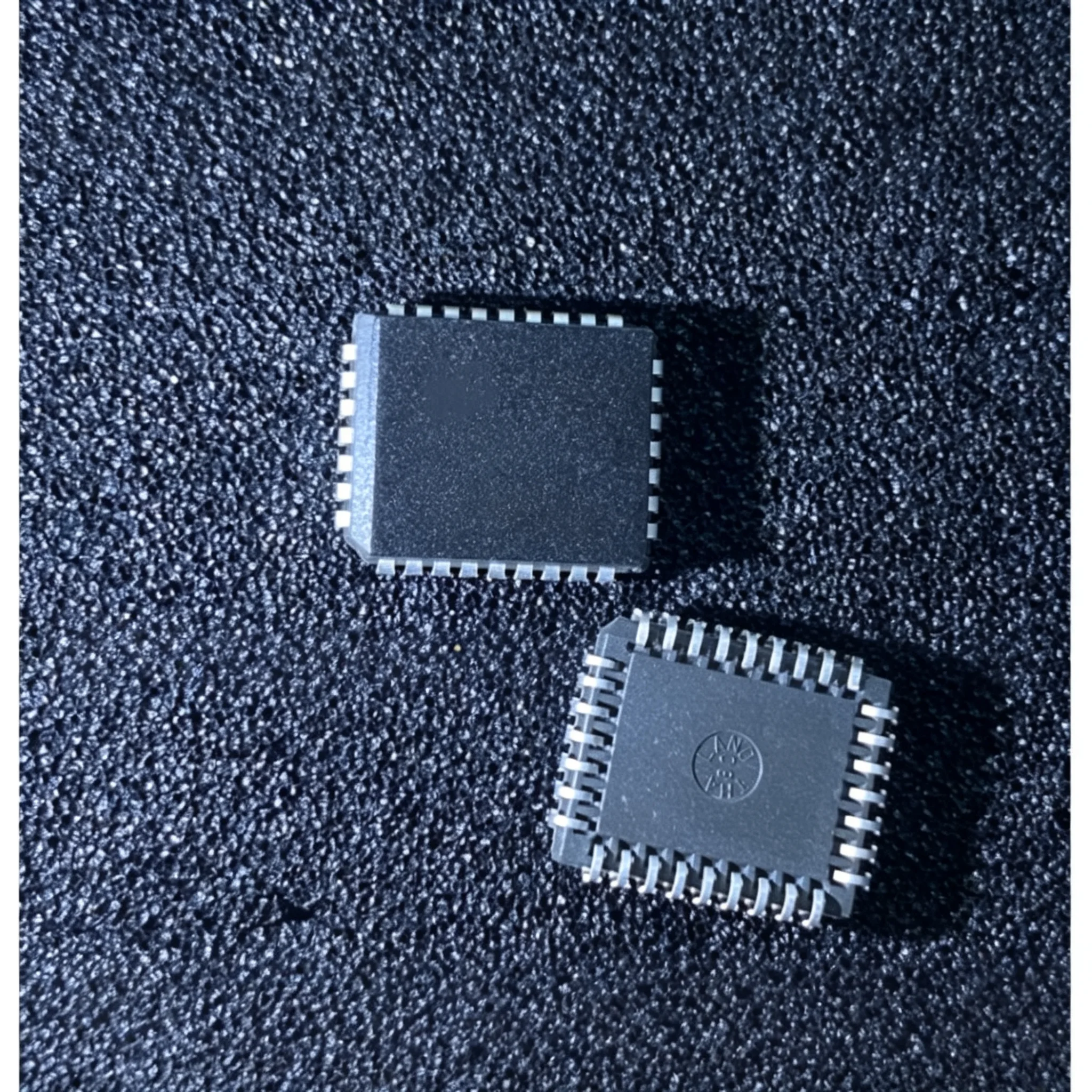 AM28F010-150JC -120JC 28F020-150JC AN28F010-120 Single & Bulk Orders Equally Welcomed