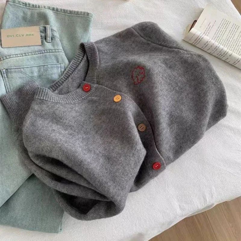 

Women Colorful Button Tops Embroidered O-neck Knitted Sweater 2025 Autumn Winter Versatile Long Sleeve Cardigan