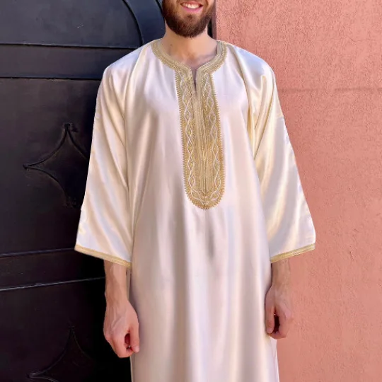 

Arabian Muslim Loose Fit Embroidered Casual Robe with Side kets for Men Comfortable Breathable Summer irt National Sle