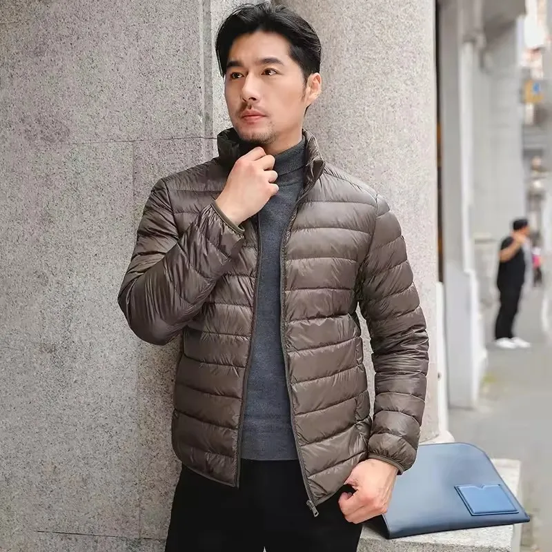 

New autumn and winter models men's short down jacket Light and thin standing collar white duck down men's jacket