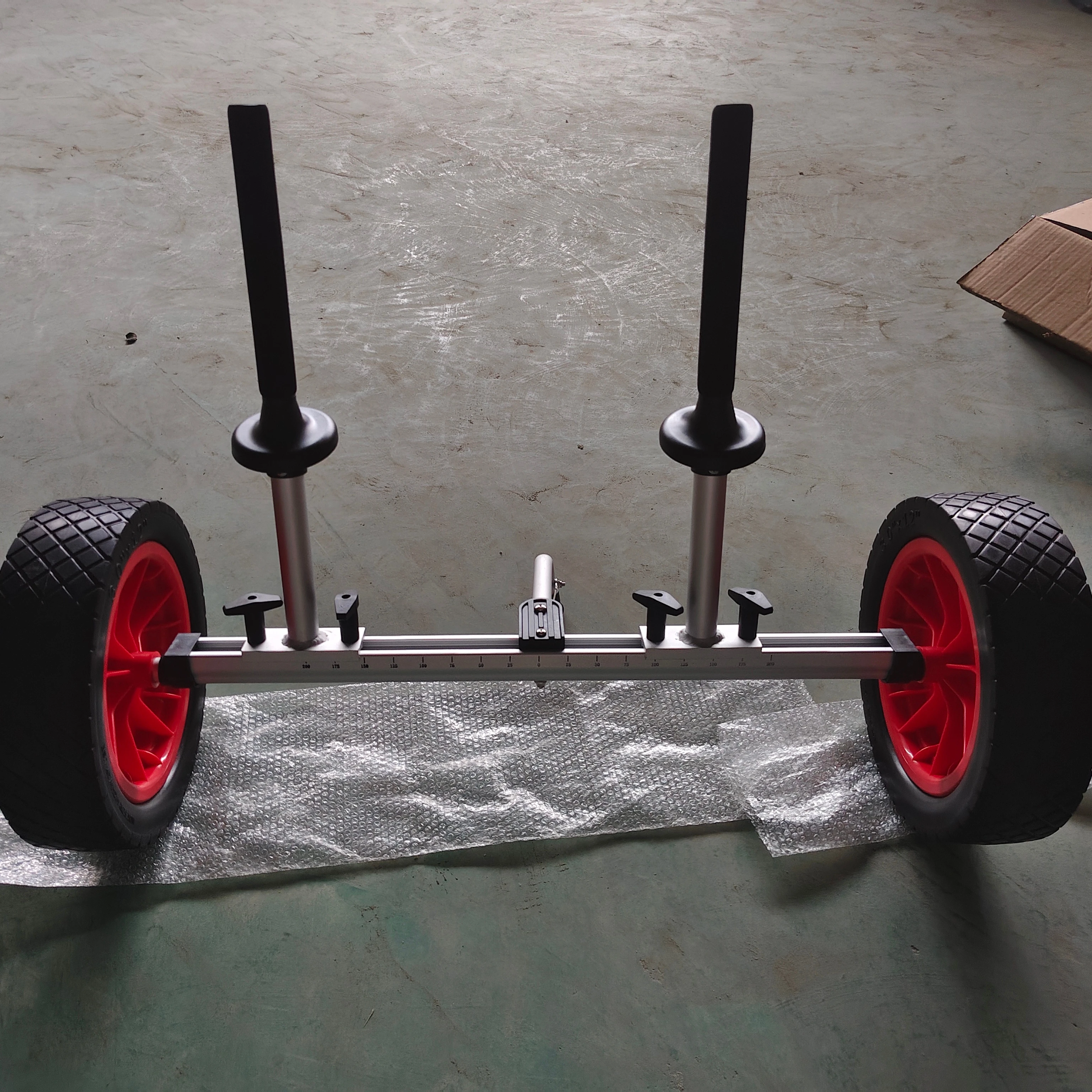 

Manually Simplified Plug in Trolley with Fishing Kayak to Make Your Transportation Easier