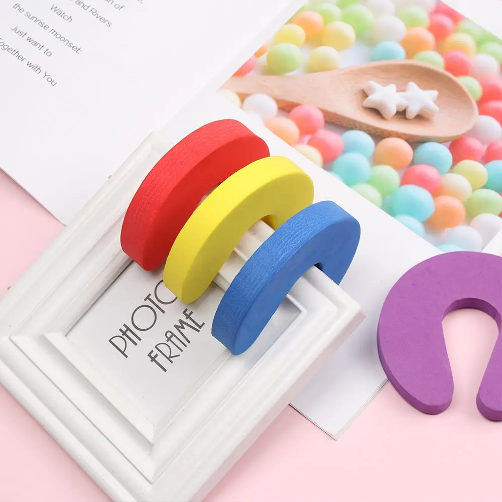 Soft Foam Door Stopper Baby Kids Safety Finger Protector Color C Shape Mute Door Clip 9*10*1.2cm Home Bedroom Kitchen Hardware