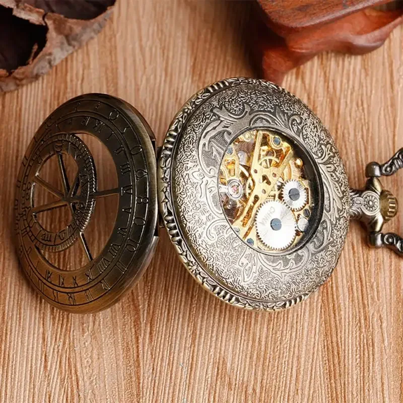 Steampunk Pocket Watch Prague Constellation Copper Mechanical Hand Winding Compass Clock Roman Number Dial Pendant Chain Collect