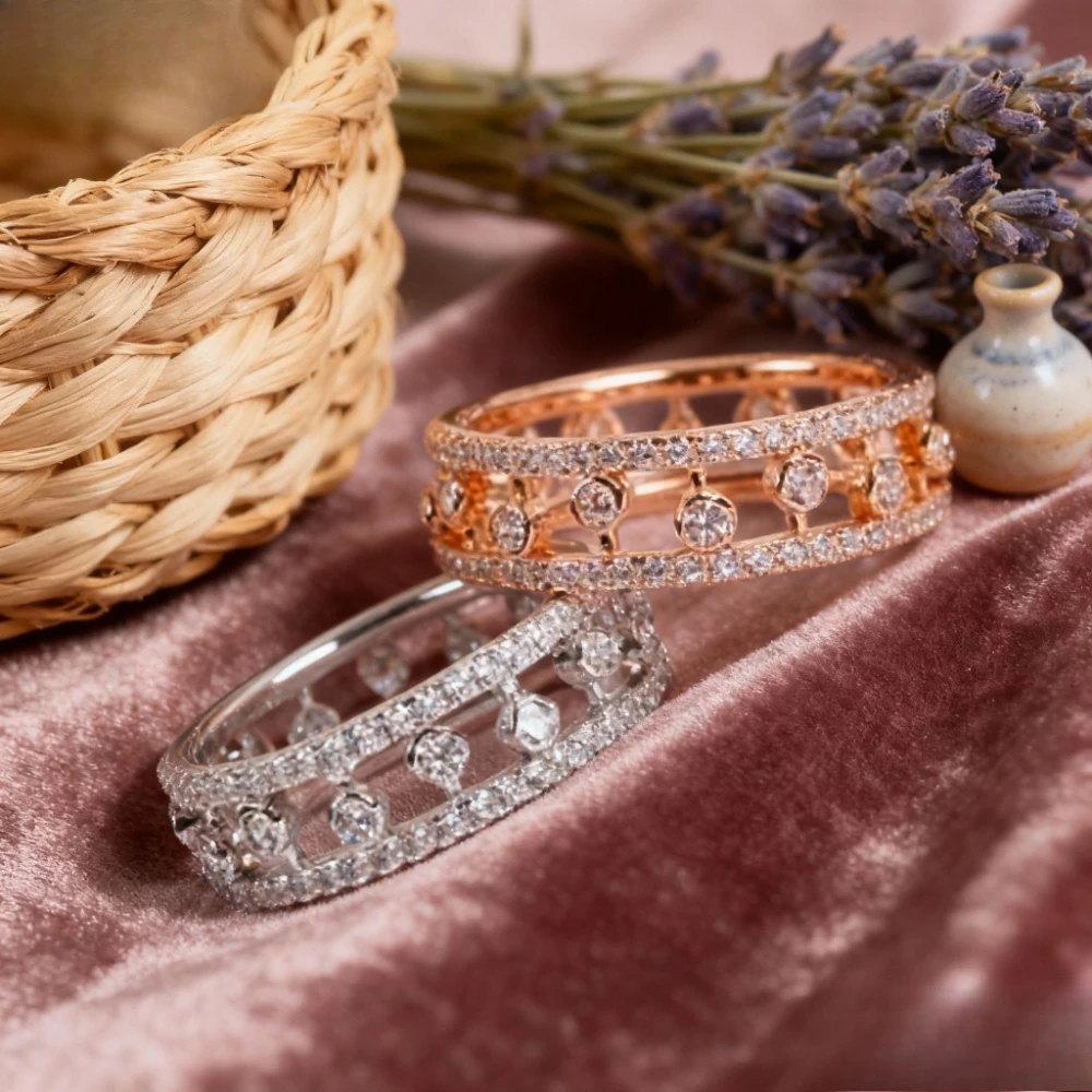 

Europe Fashion Jewelry Dewdrop Rose Gold Crystal Diamond Hollow Bead Ring Women Exquisite Designer Top Quality Jewelry Trend