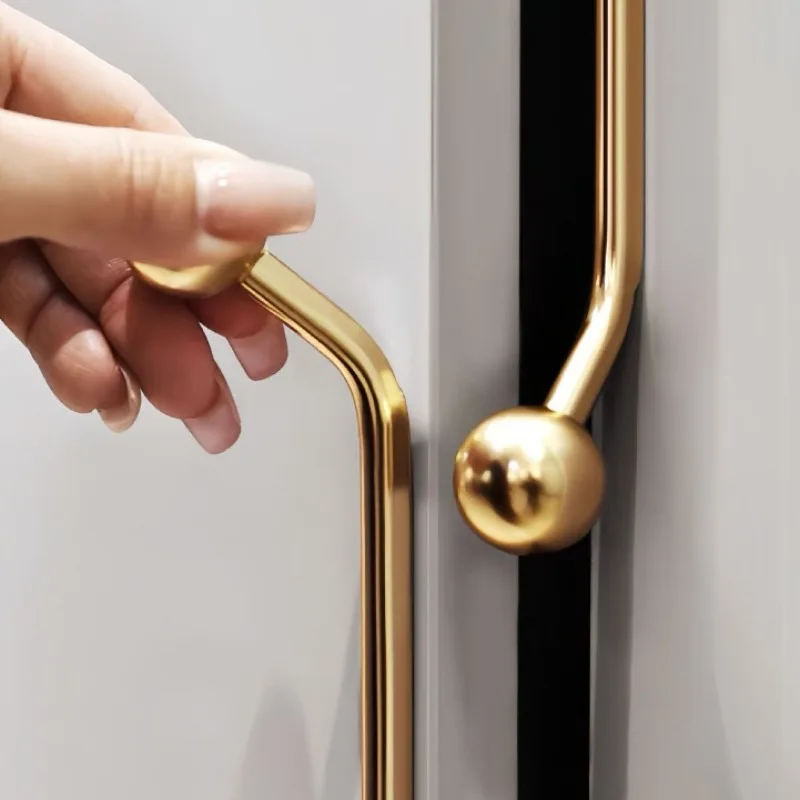 Poignées longues pour portes d'armoires, tiroirs de penderie, boutons et poignées haut de gamme, style français moderne minimaliste, or et argent, pour quincaillerie de meubles