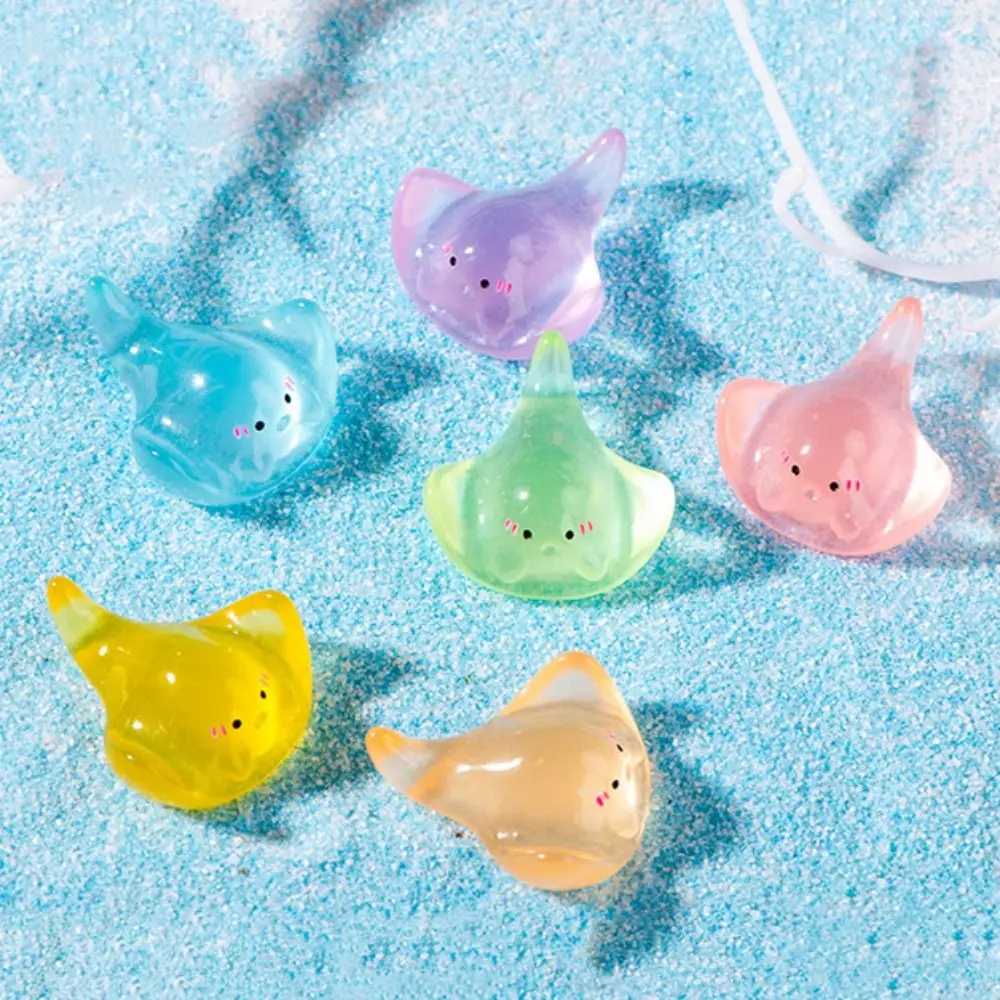 

Marine Animal Series Sea Fish Model Resin Colorful Marine Animals Miniature Luminous Luminous Jellyfish Ornament