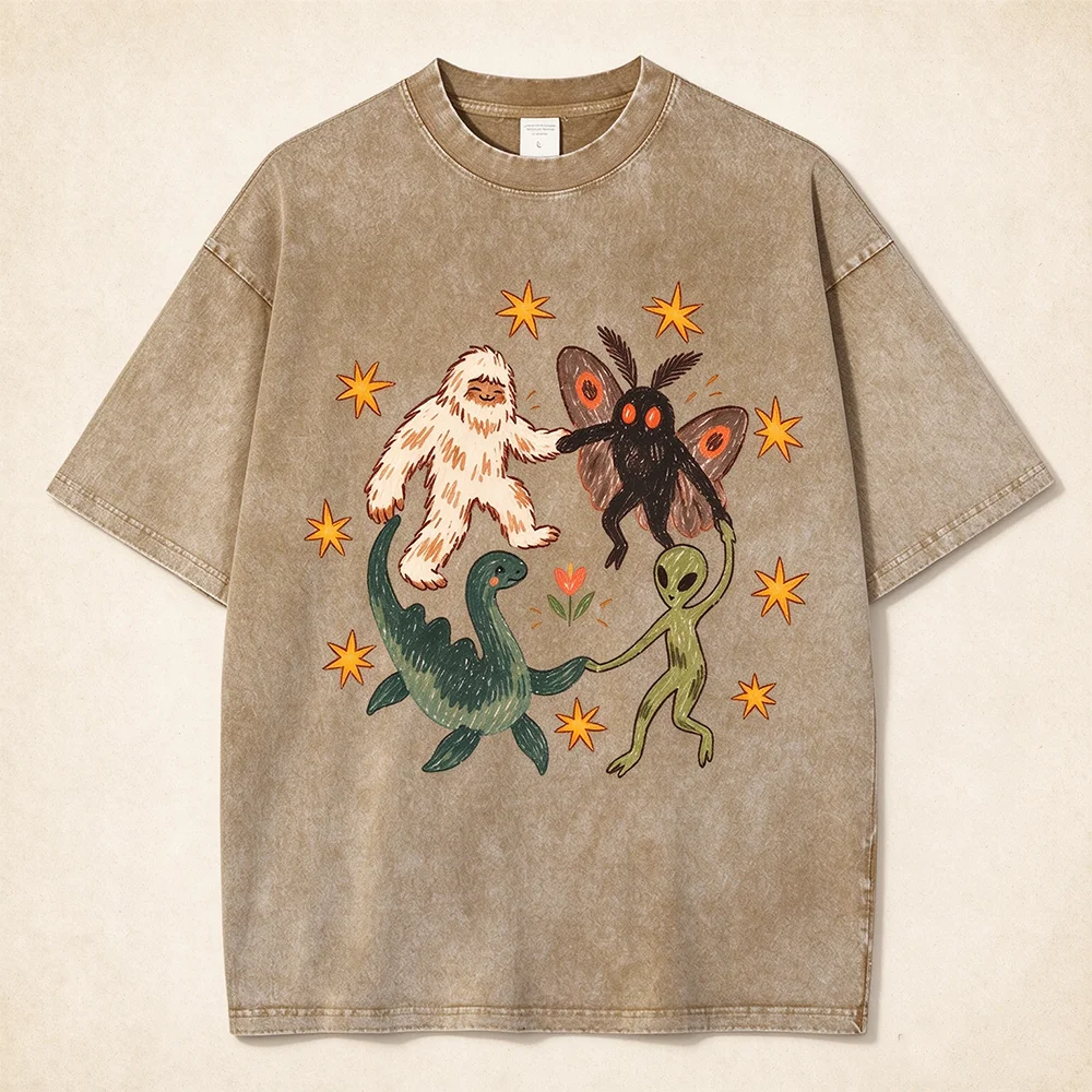 Vintage Washed Graphic T Shirt Bigfoot Mothman Loch Ness Monster Holding Hands Print Oversized Short Sleeve Tee Retro Casual Top