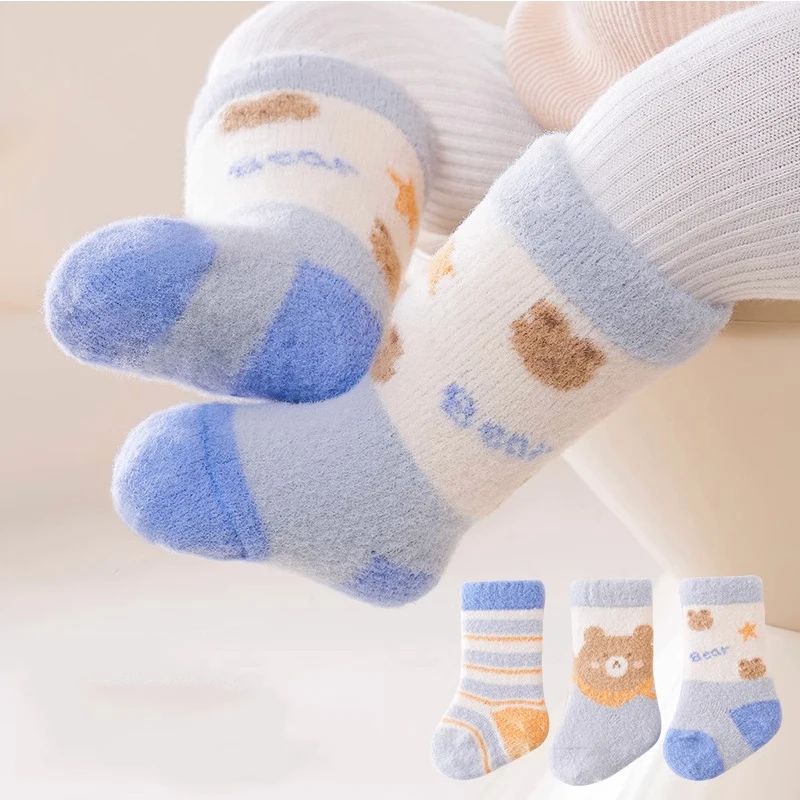 3 Paar Kinder-Wintersocken, niedlicher Cartoon-Bär, Kaninchen, dicker Plüsch, warme Mittelrohrsocken für Jungen und Mädchen, Neugeborene, Anti-Kälte-Schlafsocken – Detail 2