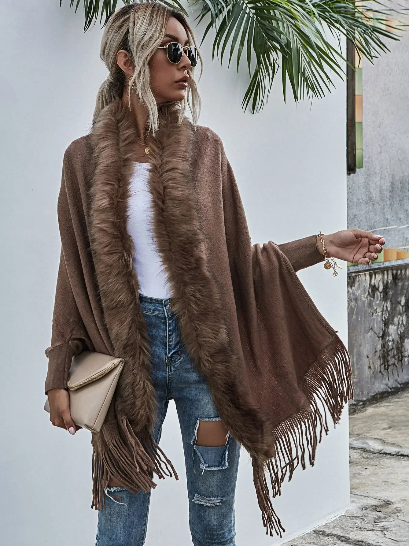 Winter Fur Collar Shawls and Wraps Cardigan Sweater Women Bohemian Fringe Batwing Sleeve Ponchos Cardigans Coat