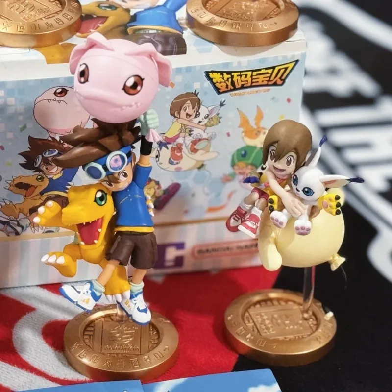 Bandai genuíno digital bebê caixa cega balão aventura 25th aniversário figura infância periférica maré jogar ornamento