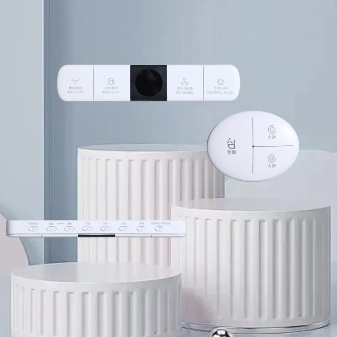 وعاء مرحاض سيراميك ذكي حديث، مقعد مرحاض ذكي مثبت على الأرض مع جهاز تحكم عن بعد لحمام الفندق