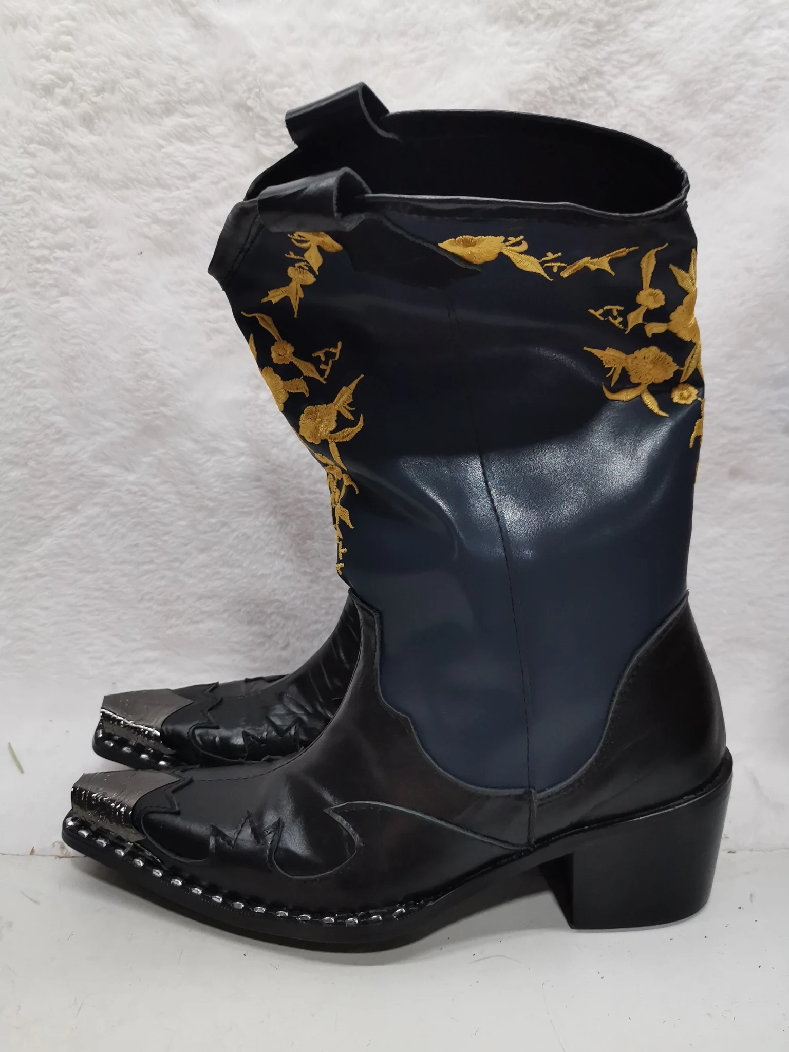 6Cm High Heels Embroidery Riding Boots for Men Totem Cowboy Retro Western Boots Genuine Leather Pointed Toe Winter Men's Shoe