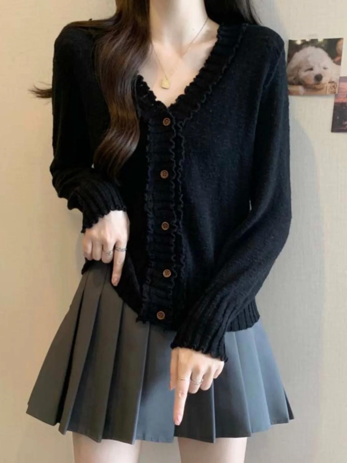 Stylish V-Neck Knitted Sweater Women's plus Size Autumn New Arrival Unique Personality Wooden  Design Korean Style Loose Fit