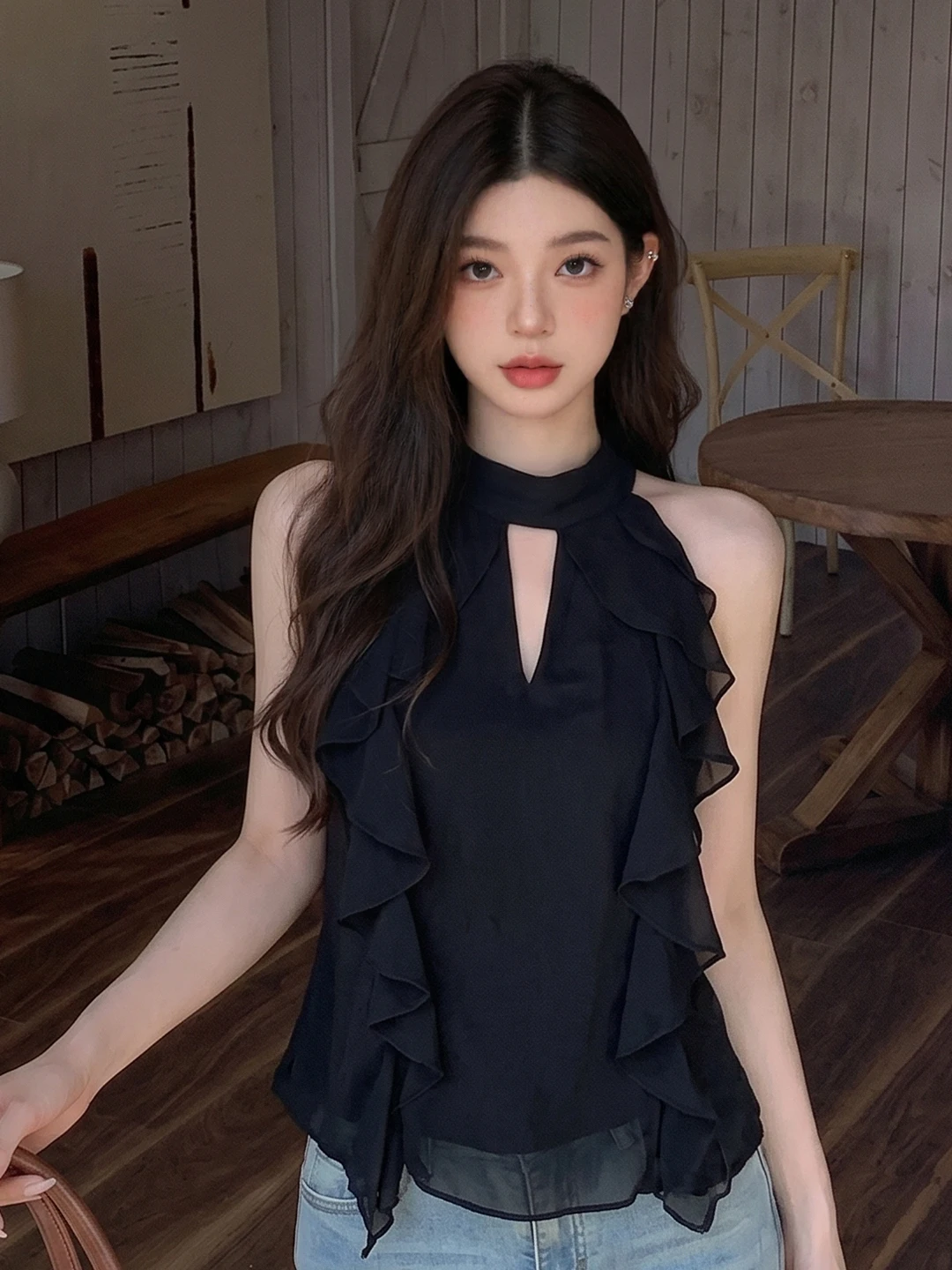 

French Style Sexy Sweet Gentle Ruffle Sleeveless Top Women Summer Design Unique Hanging Neck Quality Top Breathable Skin-Frie...