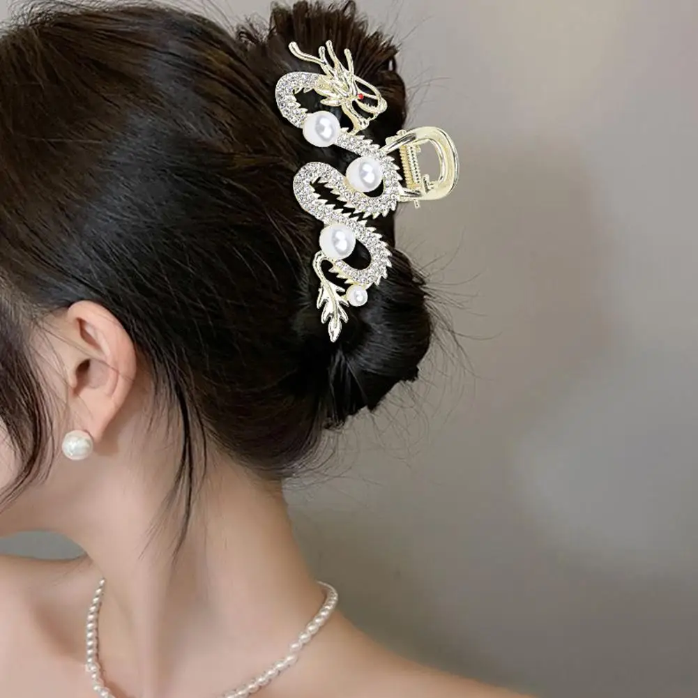 Pearl Gripper Medium Niche Personality Style Metal Dragon Shaped Half Tied Hair Clip Shark Clip 2024 Chinese