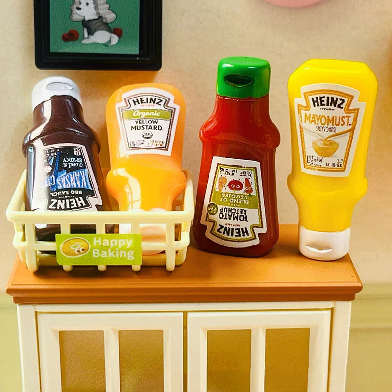 

4 шт. миниатюрных бутылочек для соуса для кукольного домика, модель-украшение, аксессуары для кухни кукольного домика, игрушки для детских ролевых игр