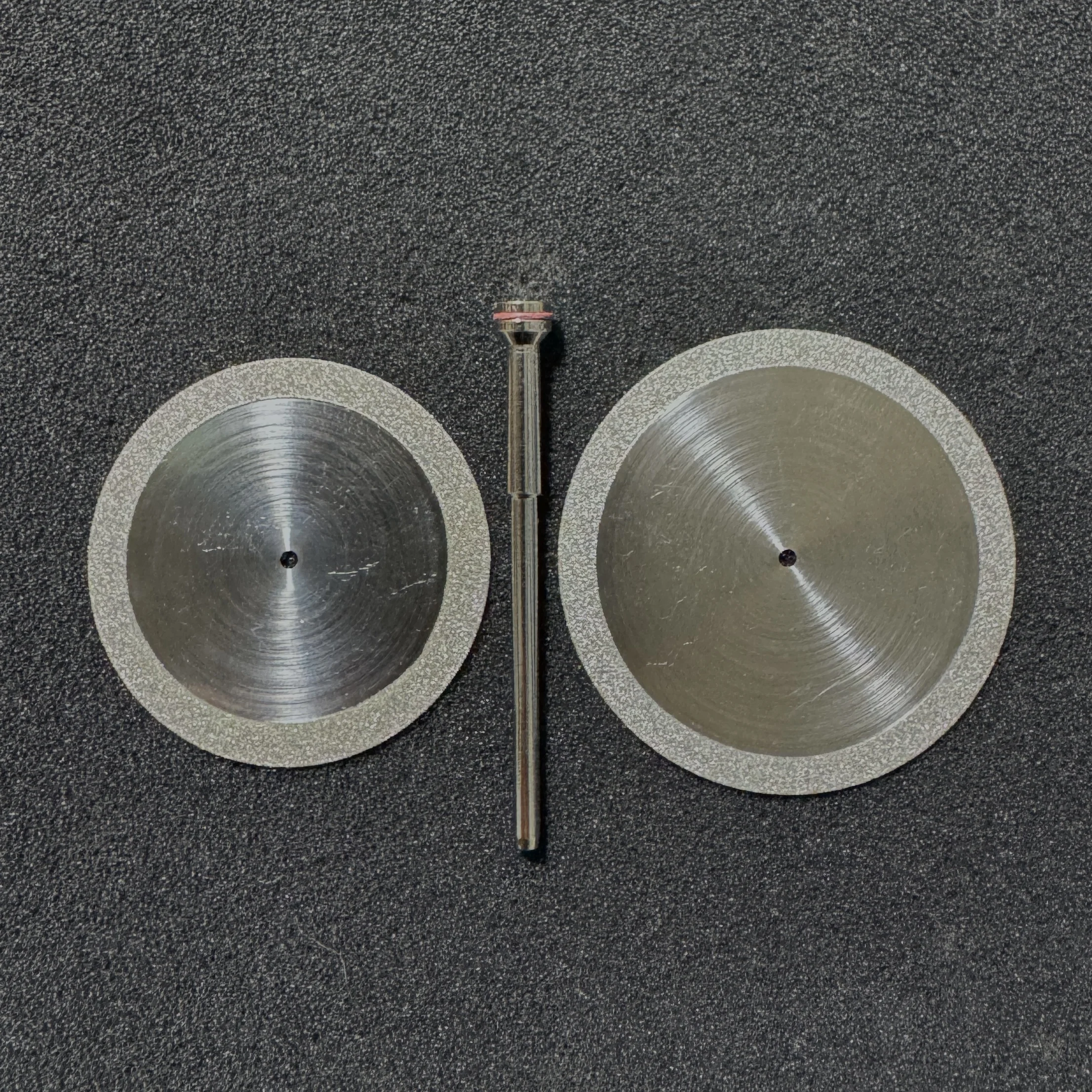 Diamond Saw Blades 35/40mm Cutting Discs for Cutting Plaster with 1 Mandrels for Rotary Tools
