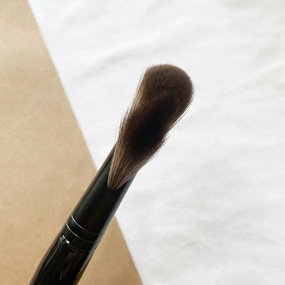 SCOTT Barnes Luxury Fan Shape Sheer Powder Brush #66 Soft Synthetic Hair Blush Highlight Blending Cosmetic Makeup Brush