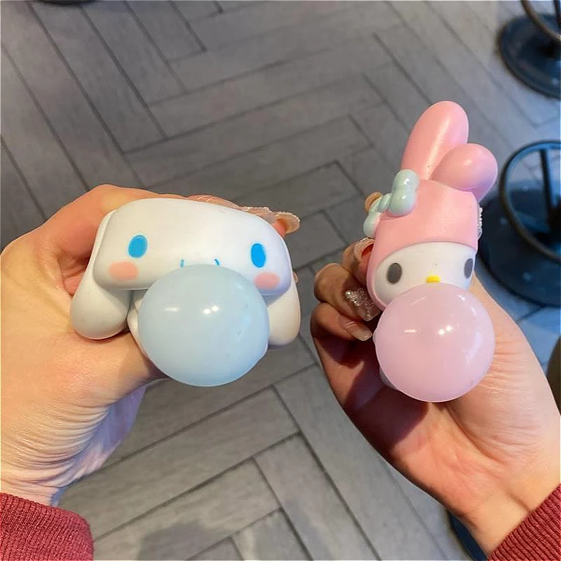 Sanrio juguete para aliviar el estrés dibujos animados Kuromi sopla burbujas Meleti Kawaii pellizco muñeca musical herramienta para aliviar el estrés liberar pellizco bola