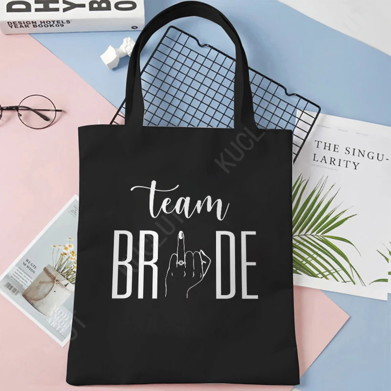 Team Bride Tote Bags Woman Bachelorette Party Handbags Ring Finger Canvas Shoulder Bag Bridal Shower Wedding Party Shopping Bags