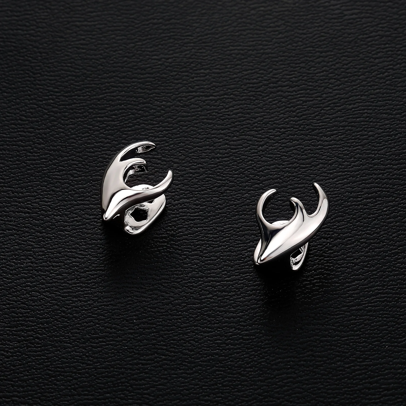 TOPGRILLZ 3-teiliges Einzelzahn-Grillz-Set Stern CZ & Flammen-Vampirzahn Halloween Hip-Hop Zahnschmuck Y2K Schmuck für Männer und Frauen – Detail 4