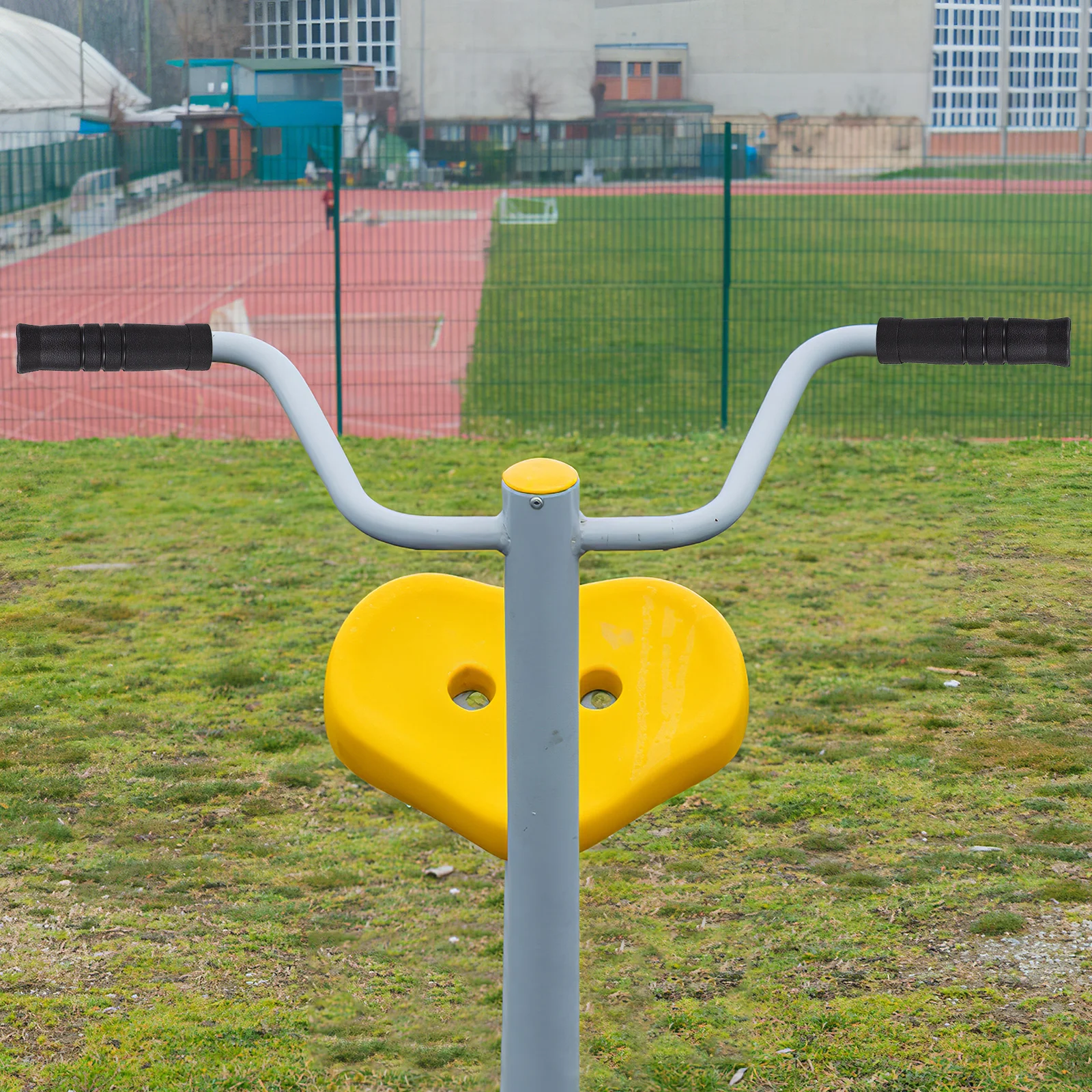 

5Pcs Non Slip Hand Grips Comfortable PVC Material for Gym Bicycles Scooters Walkers Black Universal Size Ergonomic Design