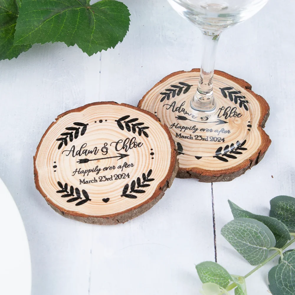 

Personalized 1Pcs Pine Wood Chips Coasters Country Style Wedding Supplies Table Decoration Souvenir Special Bridal Shower Gifts