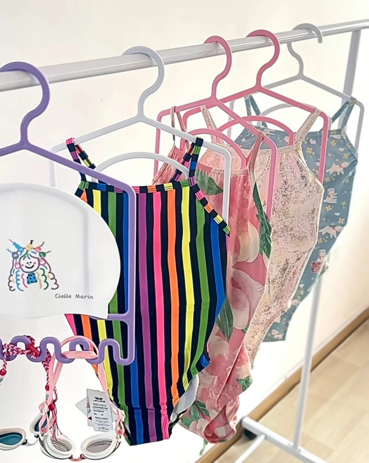 

Вешалка-перекрытие Ciellarin для купальников и кепок, универсальный крючок для одежды для плавания M и Fem, спортивные принадлежности для фанатов