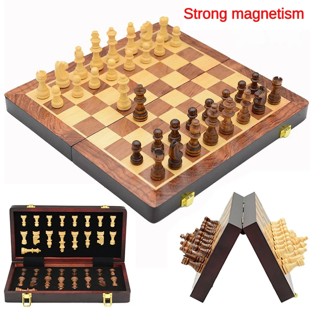 New Zealand pine with magnetic chess manufacturers directly sell table games and send the Queen's border red paint 30cm chess