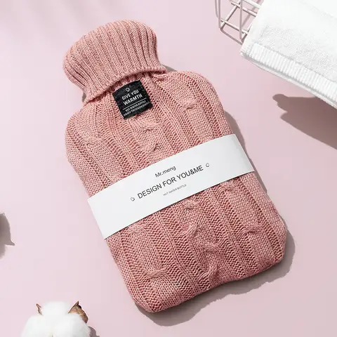 1pcs Hot Water Bottle Filling Hot Water Bag Female Belly Warmer Hot Compress Student Filling Water Hand Warmer with Cute Plush