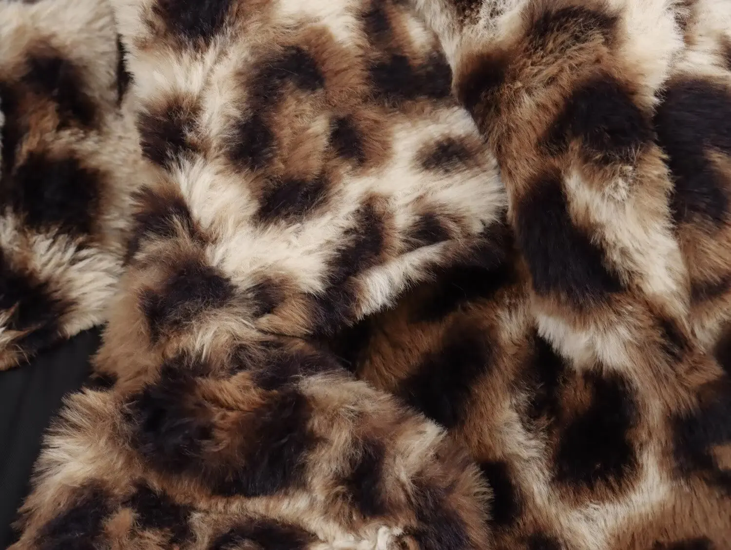 Women\'s Autumn Winter Leopard Plush Long Coat Lapel Buttons Long Coat TRAFZA New Fashion High Street Vacation Long Coat 1.5lb