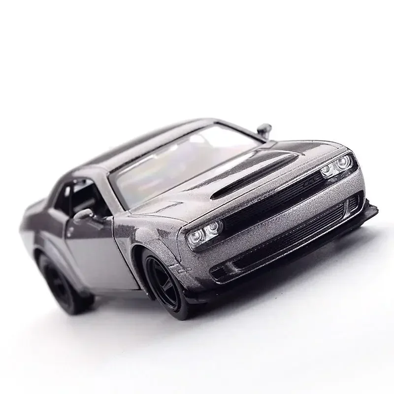 Diecast Alloy Die Car Model Toy para crianças, 1:36, Dodge Challenger SRT, demônio, puxar para trás, presentes, coleção, A141