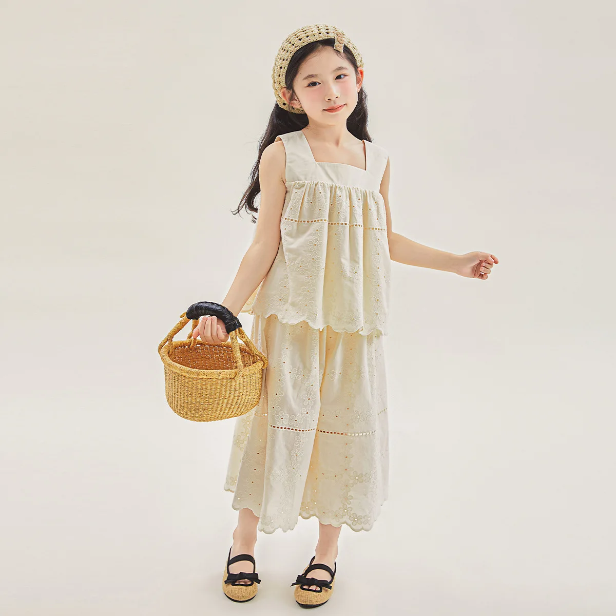 2024 Korean Summer Junior Girl Clothing Set Children Girl Hollow Out Vest+Capri Pants Wide-leg Pants Students Clothes Sets