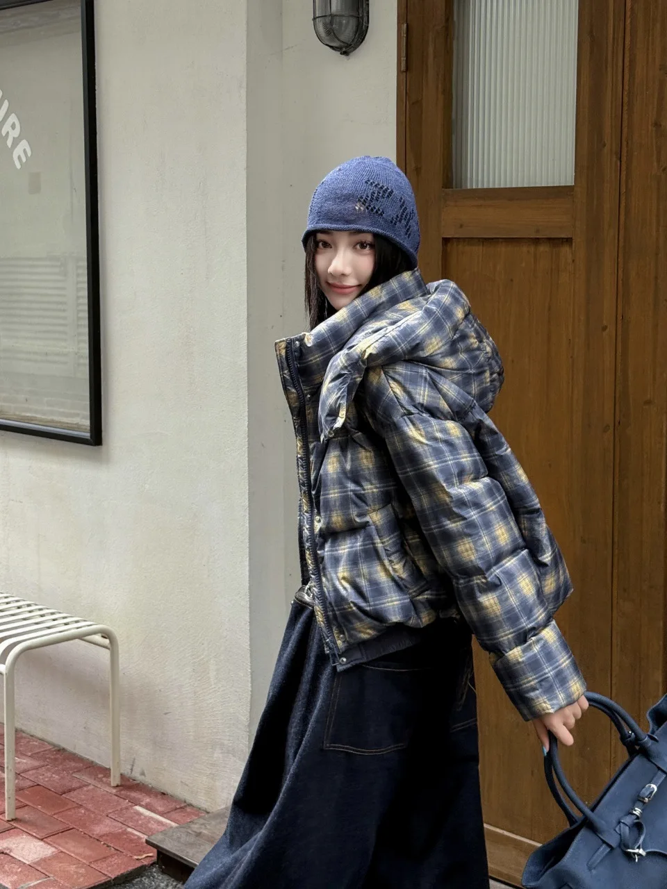 2025 Winter Fashion Women's Down Jacket Commuter Hoodie Plaid Short Jacket