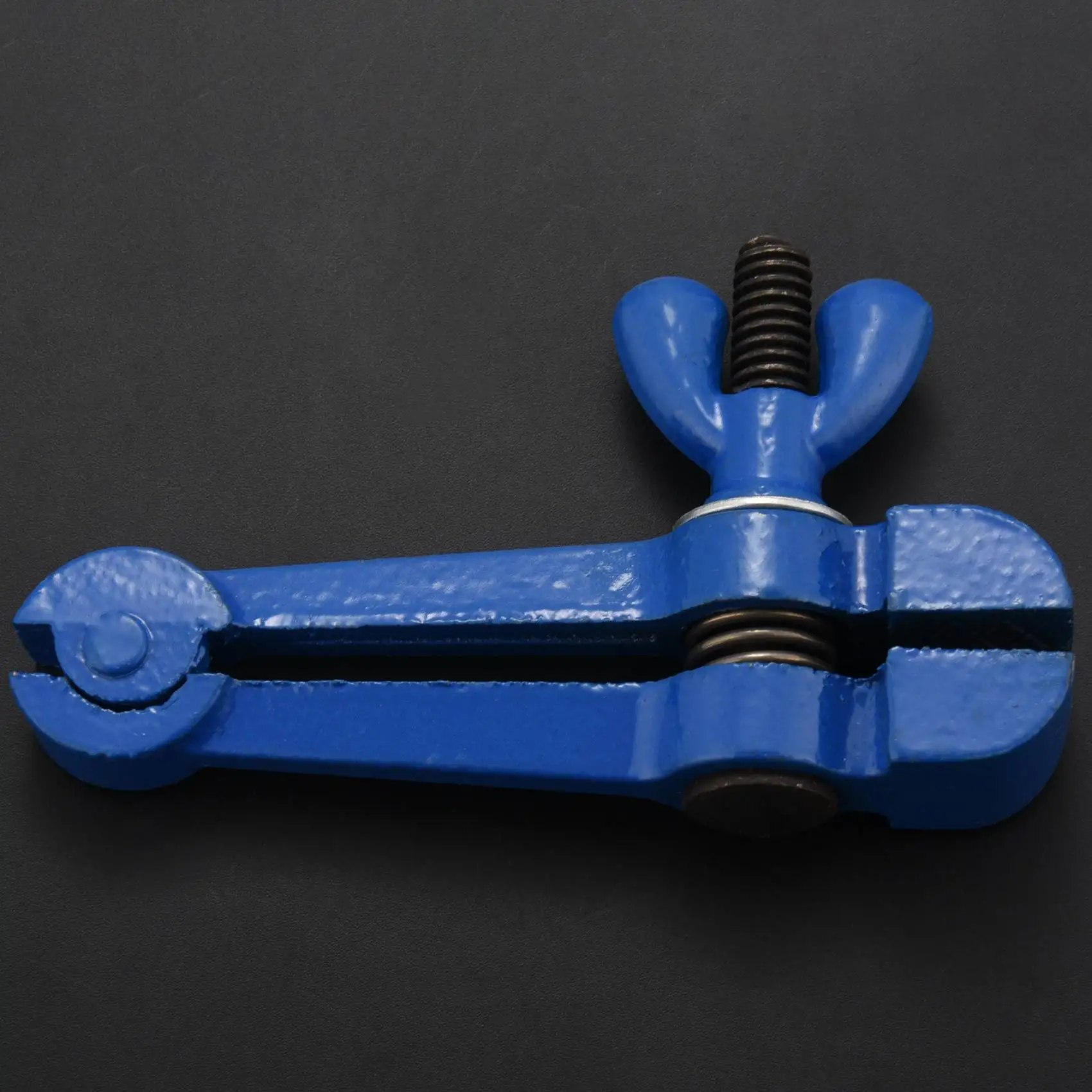 

A93Z Мини-ручные многофункциональные плоскогубцы Маленькие тиски Щелепа Сверхмощные прецизионные тиски 25 мм