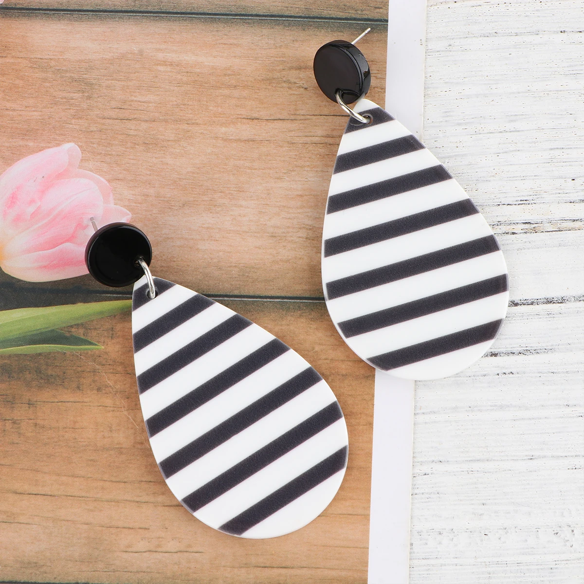 

Geometric Earrings Accessories Stripes Acrylic Eardrop Pendant Earbob for Ladies