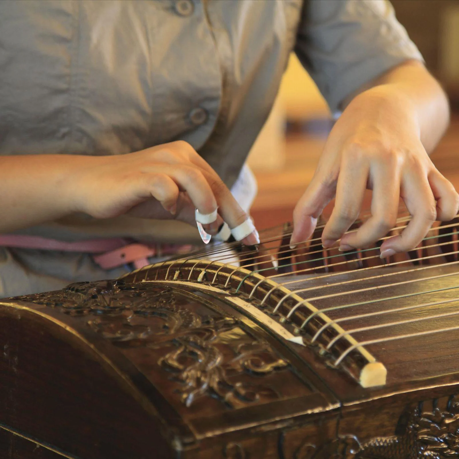 

16pcs Guzheng Finger Picks Double Arc Curved Resin Nails For Beginners Professionals Comfort Fit Practice Performance Durable