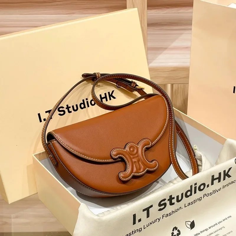 Bolso de hombro versátil a la moda para mujer, colección de verano de nuevo estilo, bolso cruzado de cintura de cuero genuino, 2024