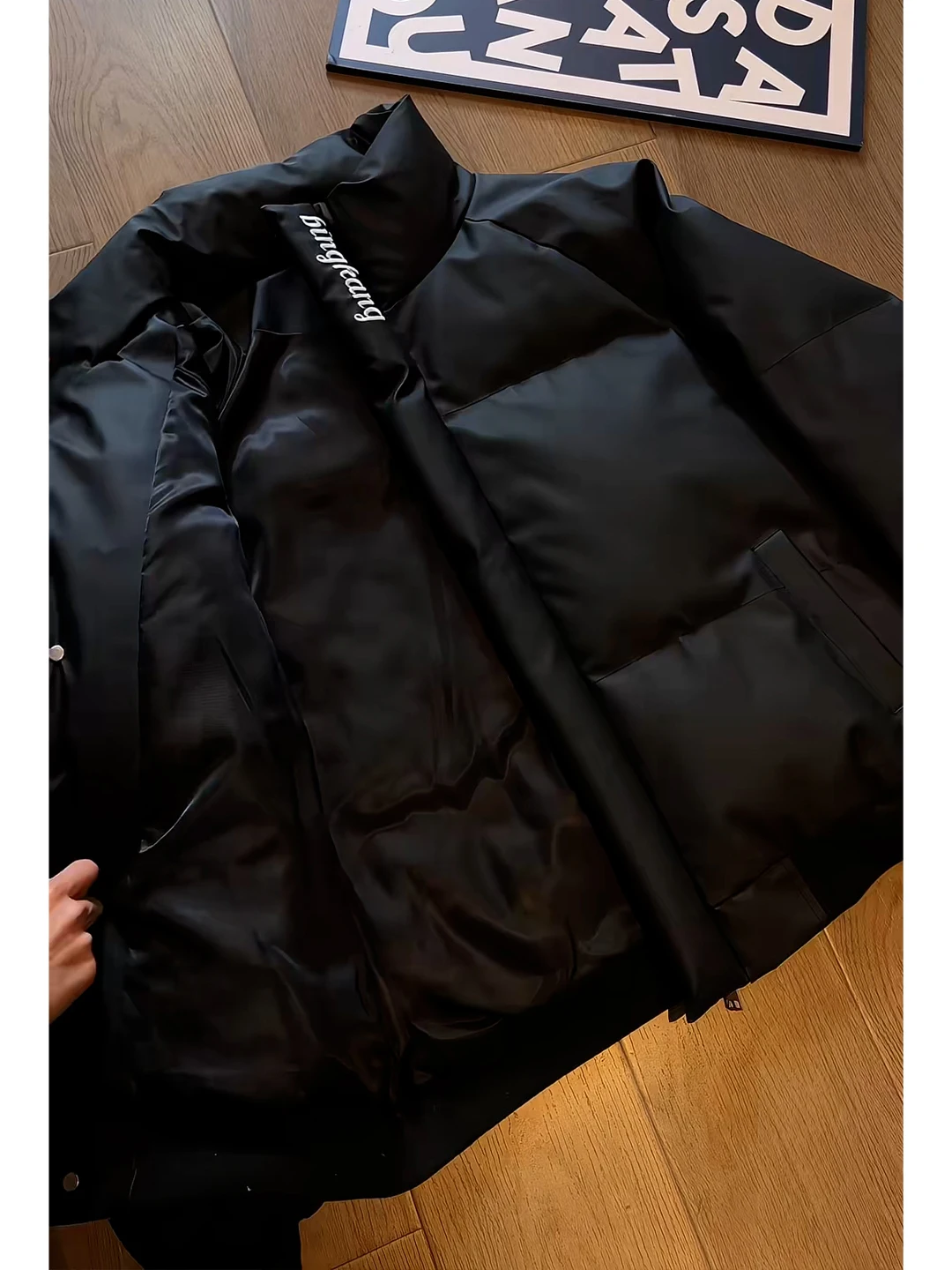 

Warmth Thiened American Embroidery PU Leather down Cotton Jaet Men's Winter Cleanfit Stand Collar Bread Sle Coat