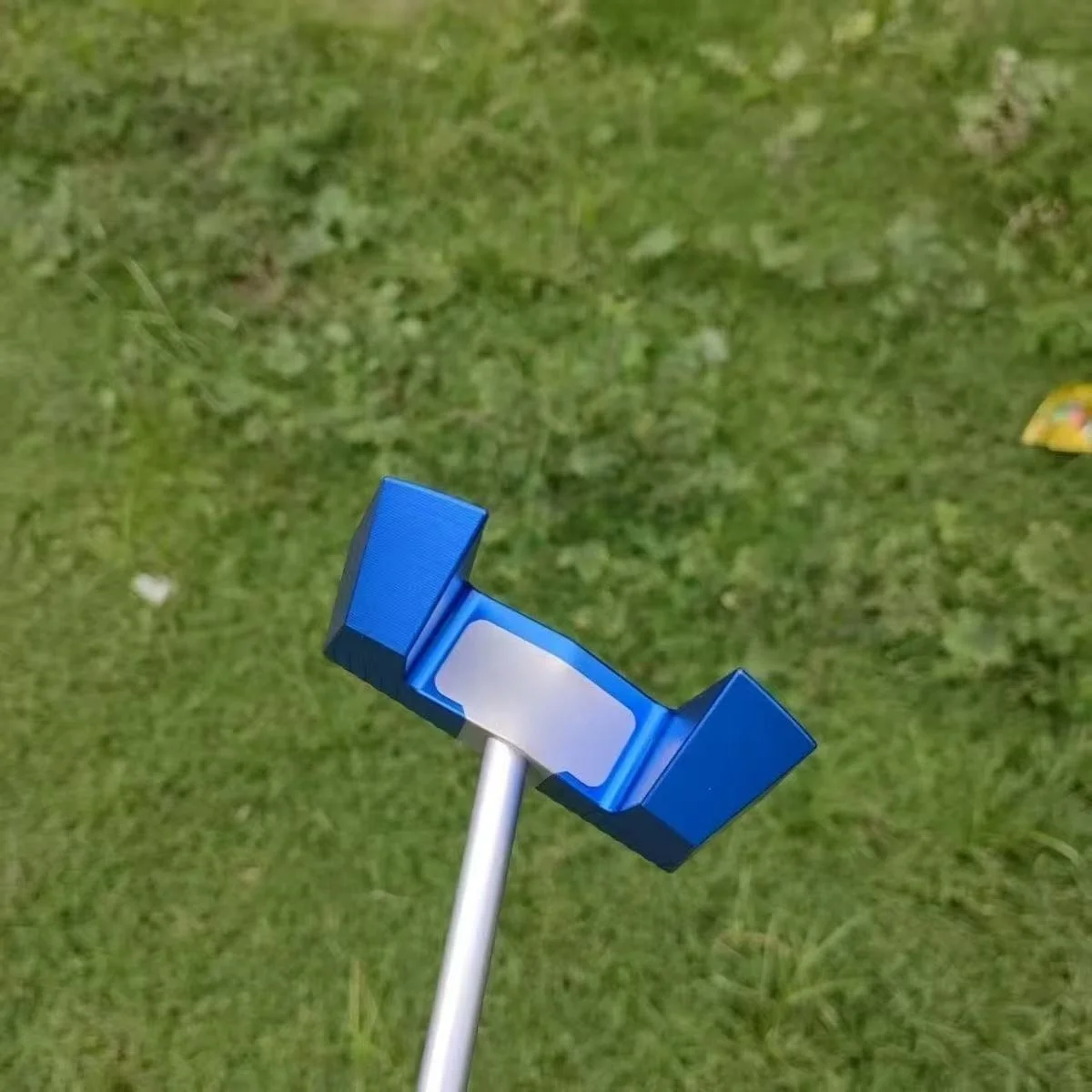 Golf Men's Automatic Balance Putter Right Handed with Horn Face Back Big Black Bull Putter and Golf Bag Accessory view 6