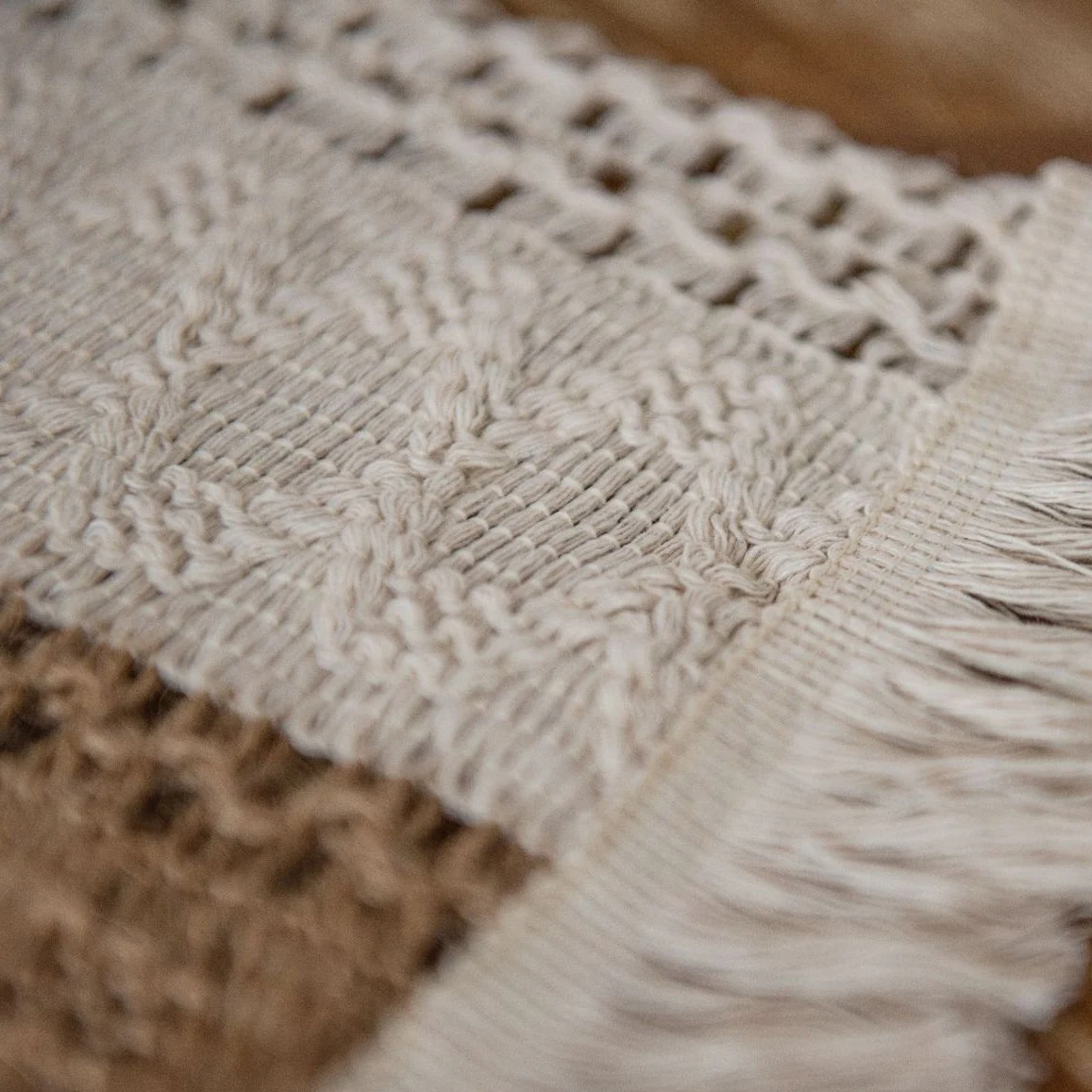 Table Runner Natural Cotton Burlap Striped Splicing Bohemian Style Tables Runner With Tassels Dining Wedding Home Decor