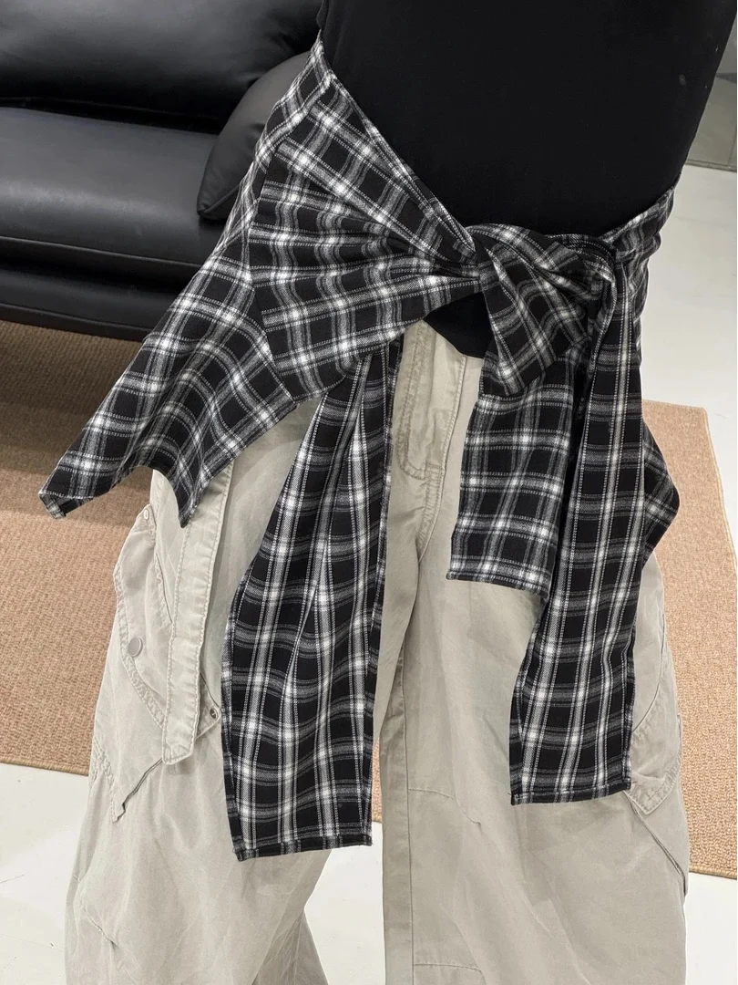 

Юбка с высокой талией и декоративным клетчатым поясом для женщин, осенний дизайн, модная и стройнящая модель.