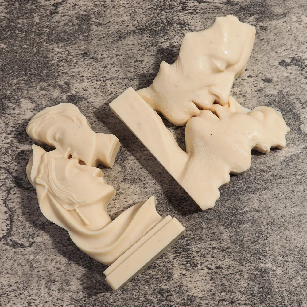 Valentine's Day Couple Kissing Silicone Candle Mold 3D Lovers Sculpture Plaster Resin Casting Tool Diy Home Crafts Wedding Gifts