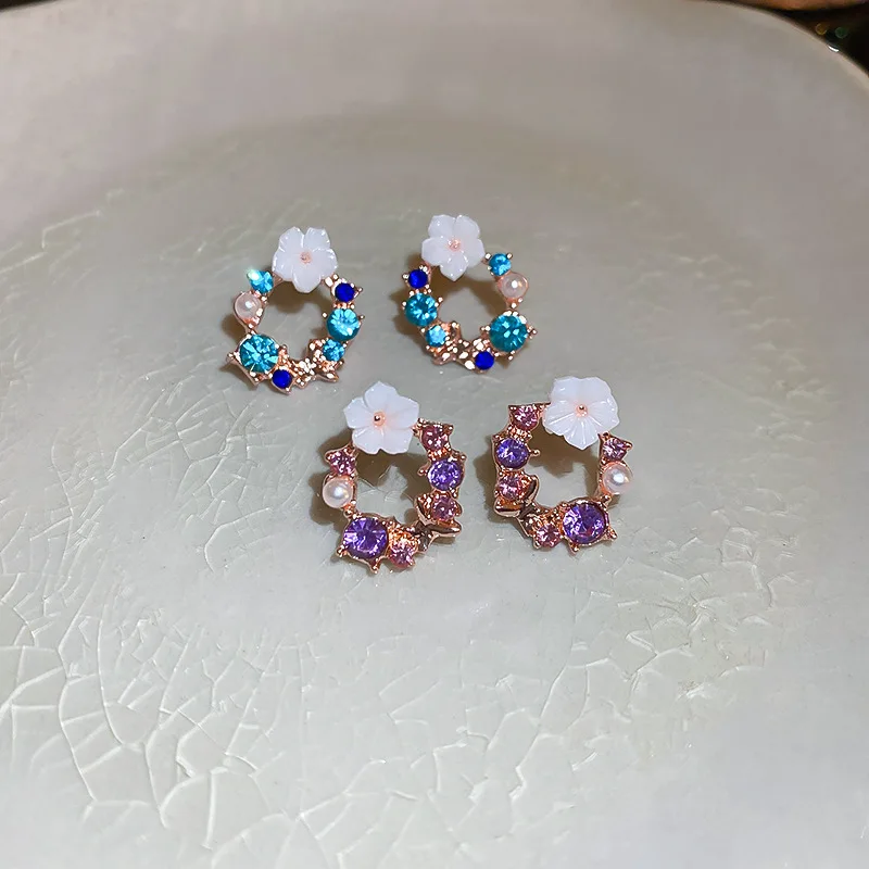 2 Pairs Flower Leaves Stud Earrings for Women Girls Korean Fashion Rhinestone Crystal Stud Earrings Party Banquet Jewelry Gift