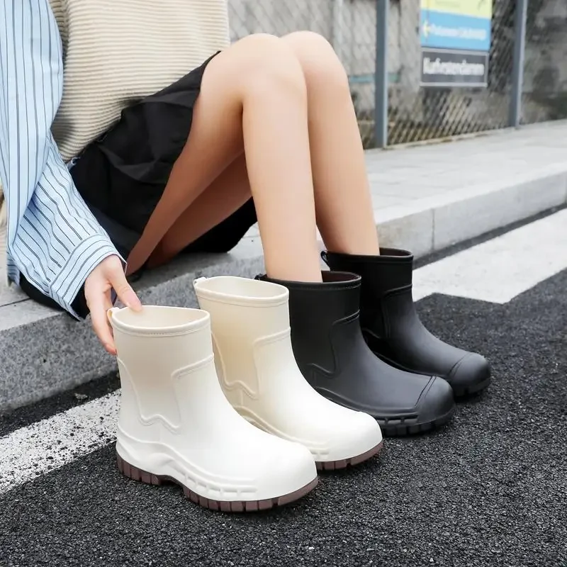 Fashion Rain Shoes Womens New Waterproof and Non-slip Medium Tube Rain Boots Kitchen Work Water Shoes Cotton Thermal Rubbershoes