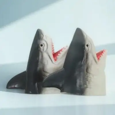 

2 Pcs Shark Arm Puppet Hand Bite Finger Animal Cosplay for Kids Vinyl Biting Game Role Toy Child Puppets Educational Toys