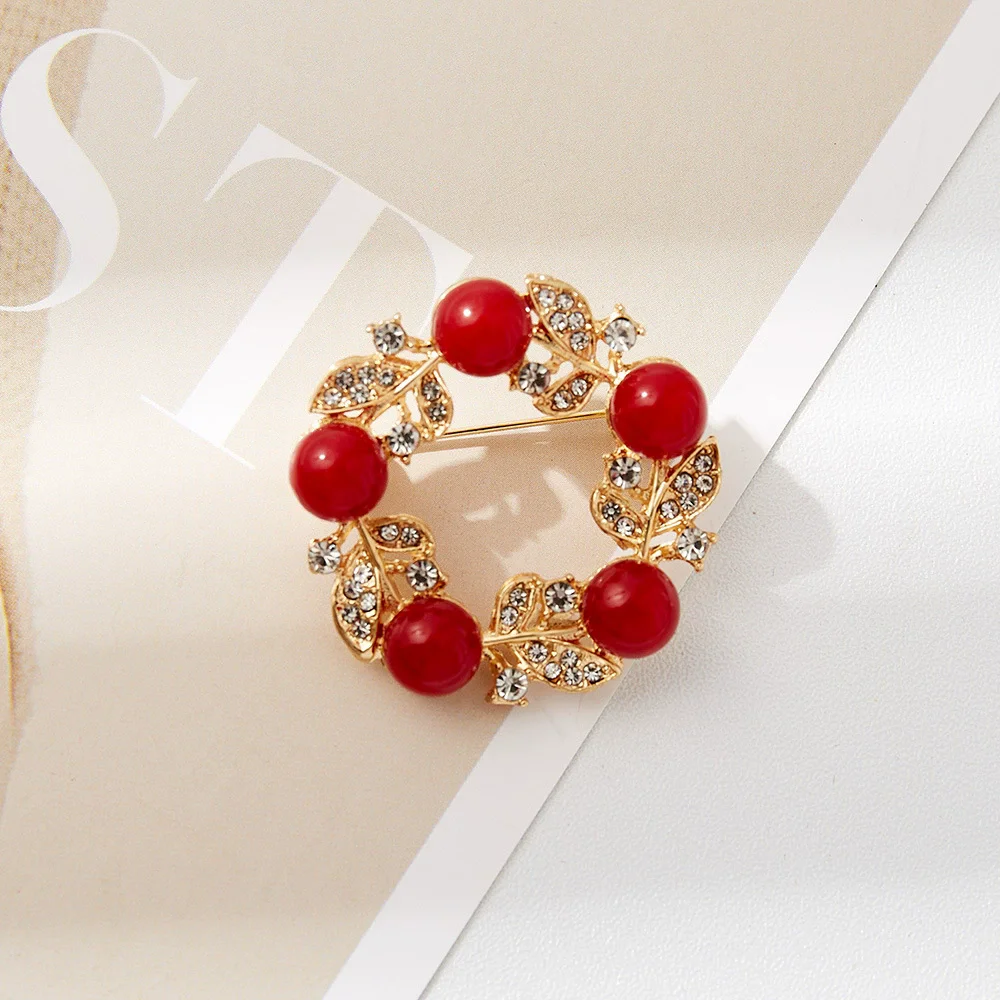 1Pc Cute Red Fruit Wreath Branch Brooch for Women Men Plant Brooches Pins Jewelry Trendy Accessories Summer Holiday Gifts 2026